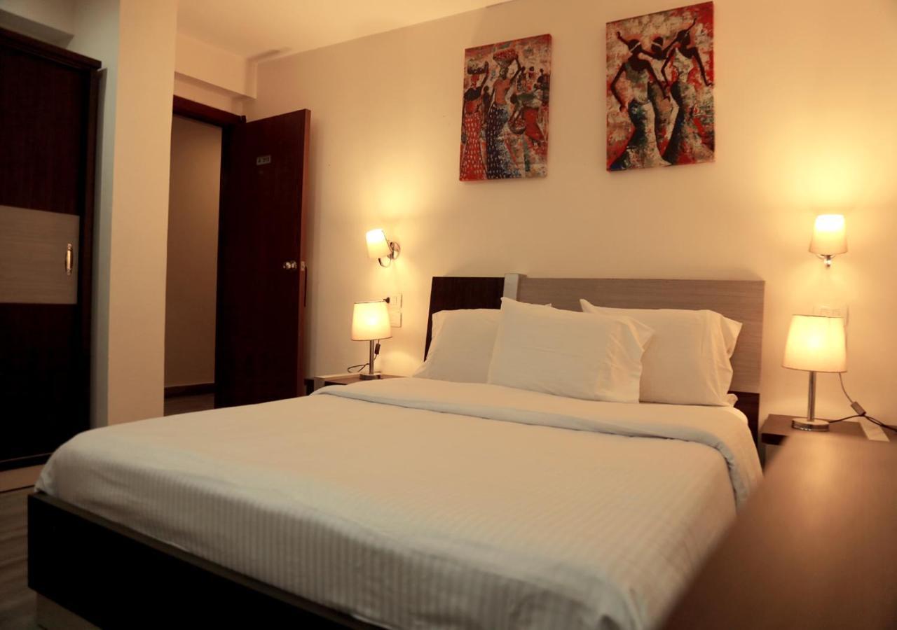 Pyramids Shadow Hotel Кайро Екстериор снимка